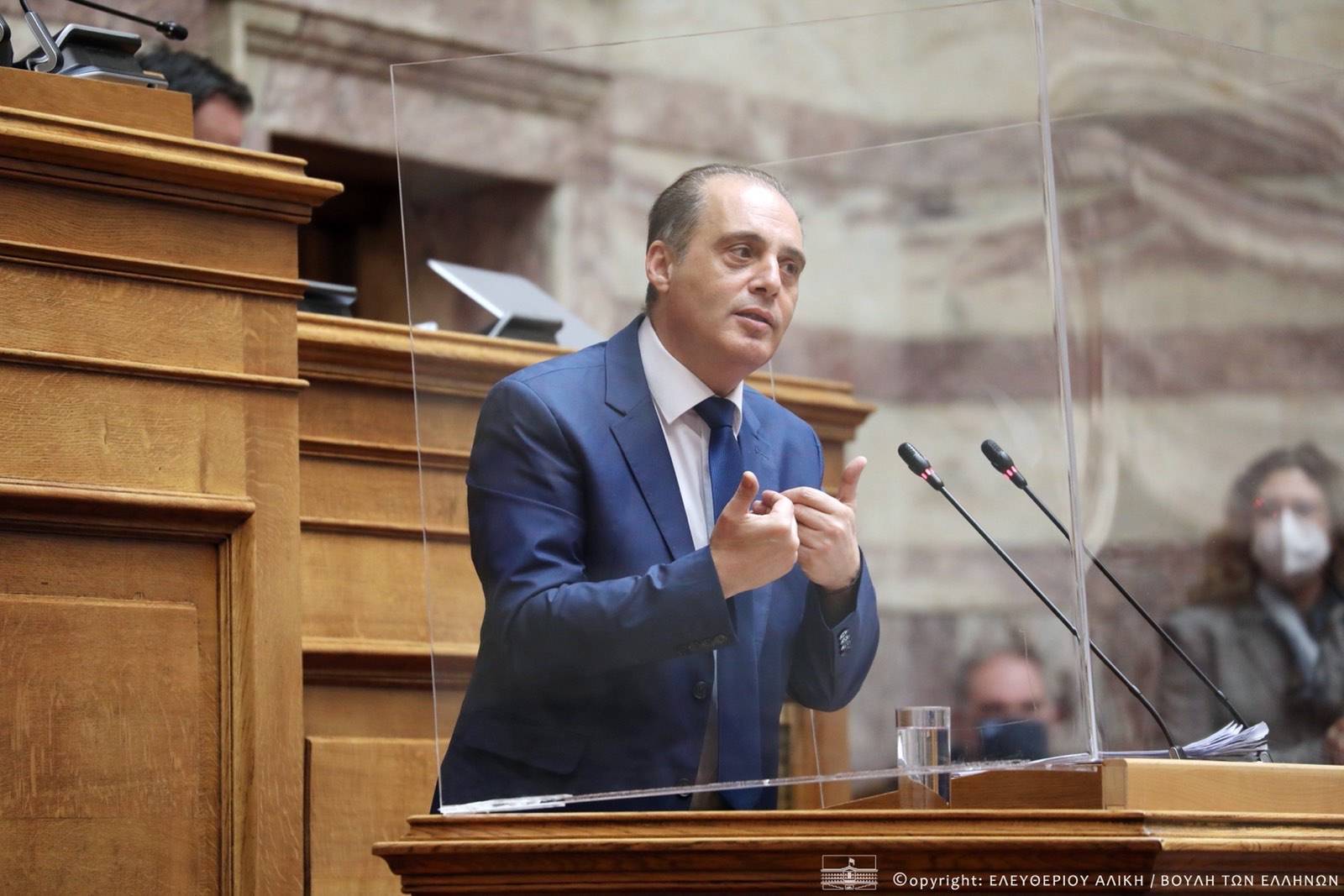 Κ.Βελόπουλος: «Η Ελλάδα καίγεται κε. Μητσοτάκη. Δεν θα μας σώσει η 'σωστή πλευρά της ιστορίας'»