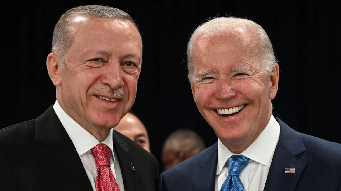 Ολοκληρώθηκε η συνάντηση Μπάιντεν - Ερντογάν στο περιθώριο της συνόδου του ΝΑΤΟ