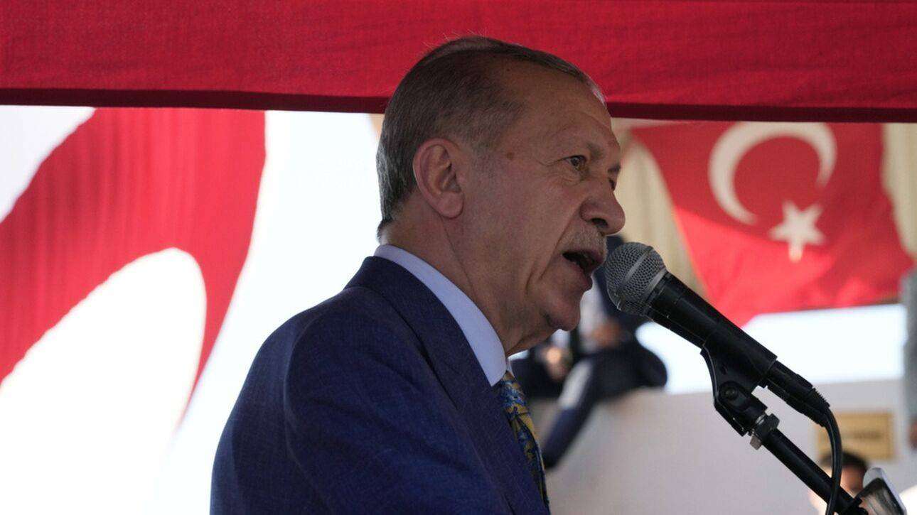 Προκαλεί ο Ερντογάν: Το 1974 φέραμε την ειρήνη στην Κύπρο