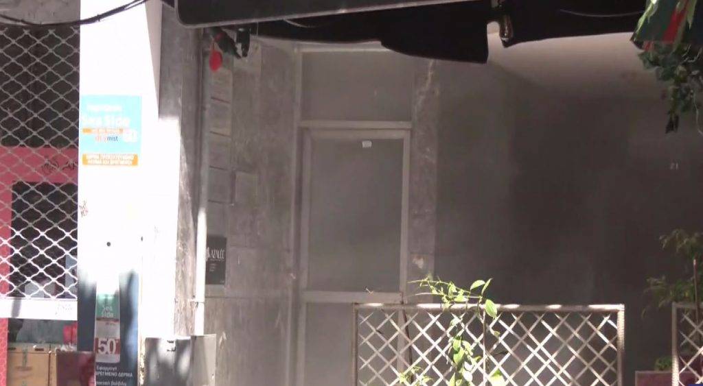 Θεσσαλονίκη:Απεγκλωβισμός ενοίκων μετά από φωτιά σε πολυκατοικία