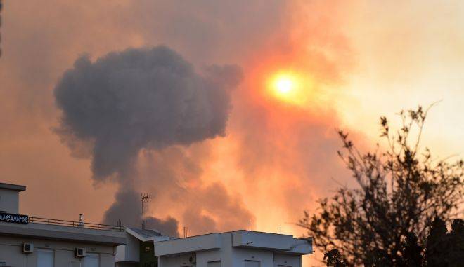 Νέα Αγχίαλος: “Ασφαλής η 111 Πτέρυγα Μάχης – Δεν υπάρχει ενεργό μέτωπο πυρκαγιάς ” λέει το ΓΕΑ