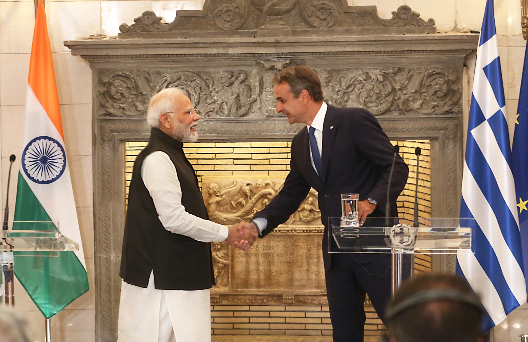 Κυρ. Μητσοτάκης σε Μόντι: «Στόχος να διπλασιάσουμε το διμερές εμπόριο, η Ελλάδα πύλη» για την Ευρώπη – Τι συμφωνήθηκε