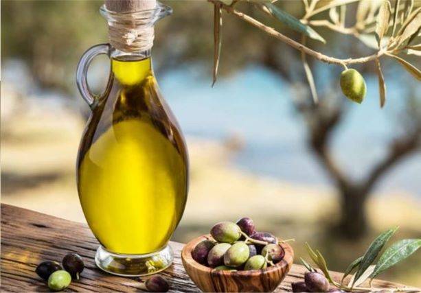 «Θα πούμε το λάδι, λαδάκι» λένε οι παραγωγοί – Στα 130 ευρώ ο τενεκές στην Αχαΐα