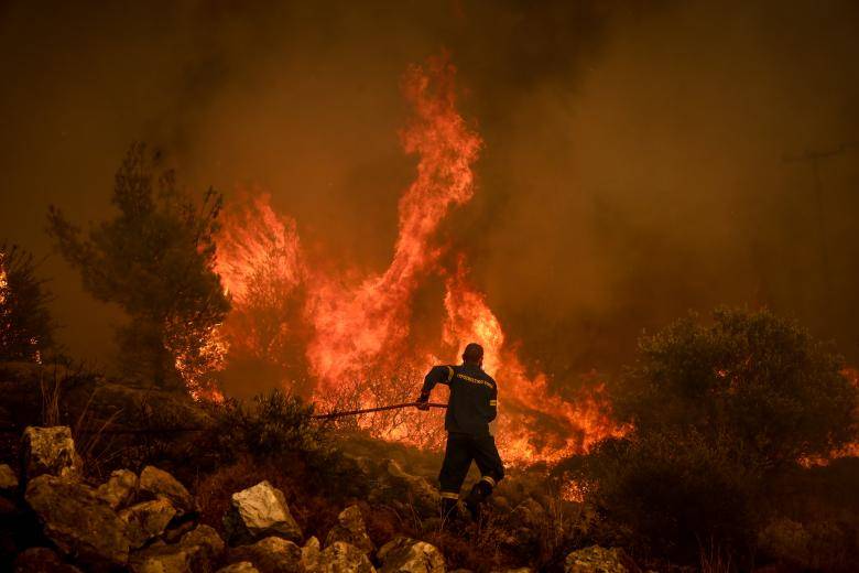 Ο Έβρος καίγεται για 10η ημέρα – Ενίσχυση των πυροσβεστικών δυνάμεων