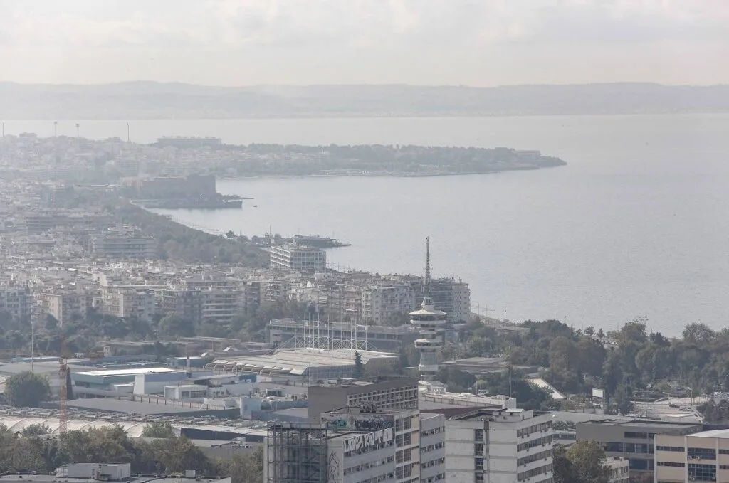 Ο καιρός: Πού κρατάμε ομπρέλα την Παρασκευή 6/2