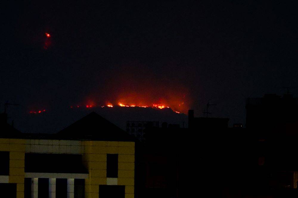 Time lapse με την πυρκαγιά στην Πάρνηθα από την κάμερα του Ε.Α.Α. στην Πεντέλη (video)