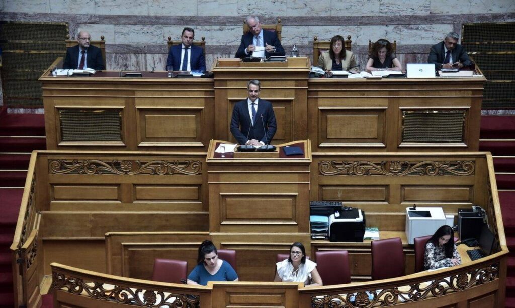 Δείτε ζωντανά από τη Βουλή, την προ ημερησίας διατάξεως συζήτηση -σε επίπεδο πολιτικών αρχηγών- για τις πυρκαγιές