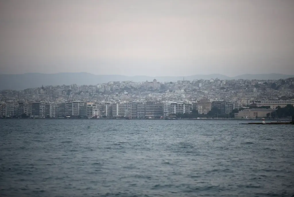 Ο καιρός την Παρασκευή 30/1:  Λίγες νεφώσεις παροδικά αυξημένες, τοπικές βροχές κυρίως στα δυτικά και τα βόρεια – Καλές θερμοκρασίες