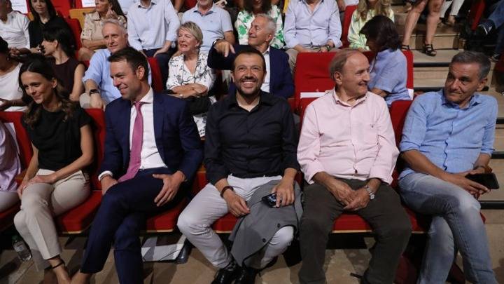 Εκλογή νέου προέδρου στον ΣΥΡΙΖΑ – Άνοιξαν οι κάλπες