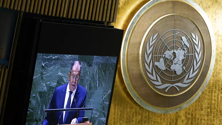 Λαβρόφ στον ΟΗΕ: Οι Δυτικοί «πολεμούν απευθείας» τη Ρωσία στην Ουκρανία