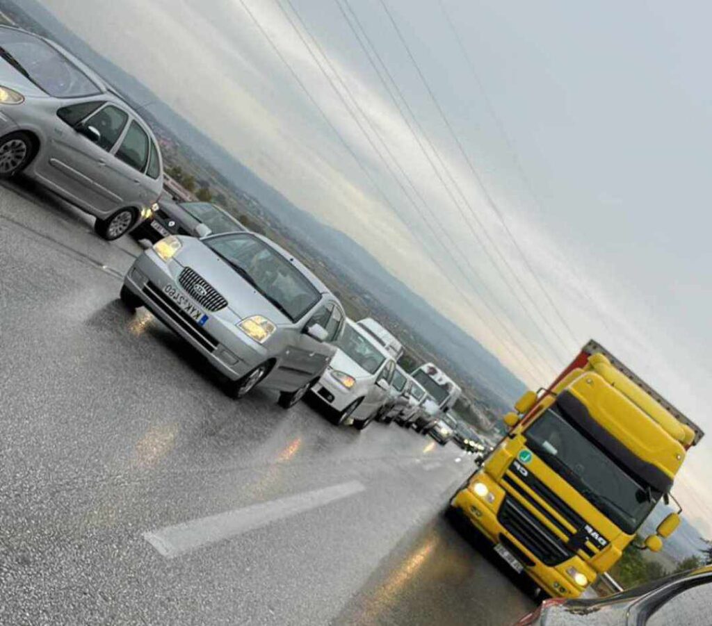 Θεσσαλονίκη: Τροχαίο ατύχημα πριν λίγο στο Δερβένι