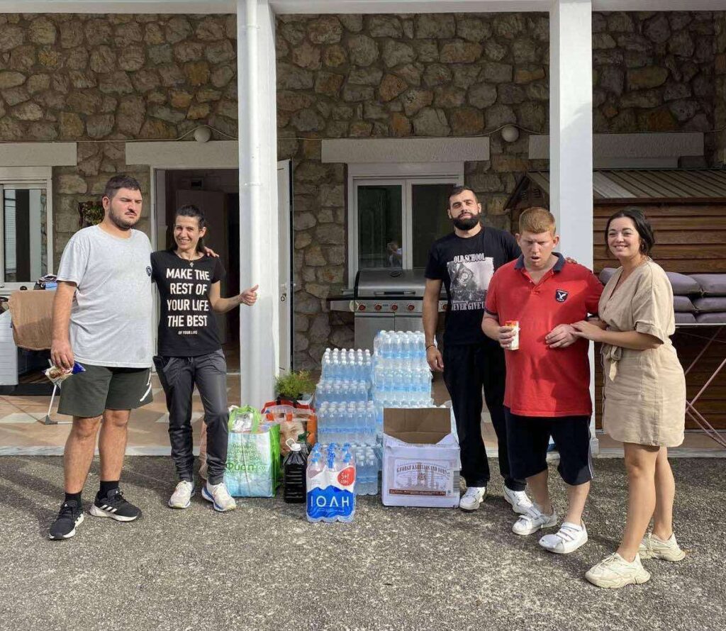 Δωρεά του Focus FM 103.6 στη μονάδα αυτιστικών ατόμων «ΕΛΠΙΔΑ».