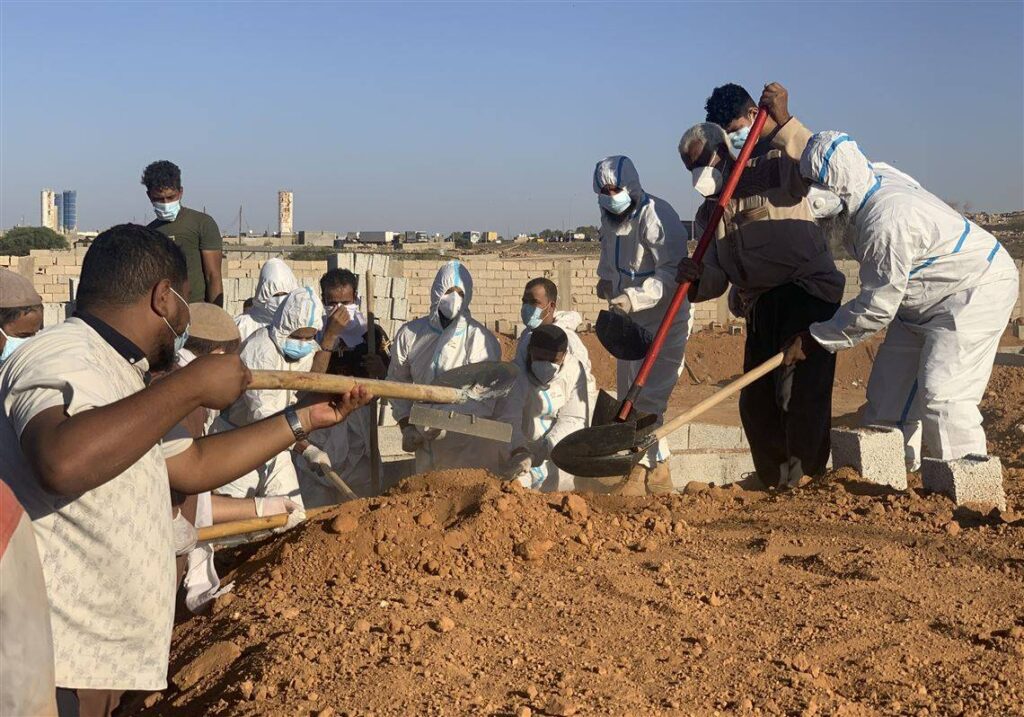 Πλημμύρες Λιβύη: Χάος και απόγνωση – Οι ελπίδες για επιζώντες εξασθενούν