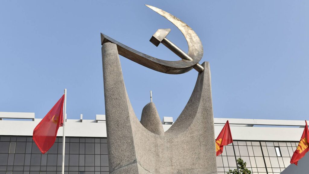 ΚΚΕ: Ανακοίνωση της ΚΕ για τις πυρκαγιές