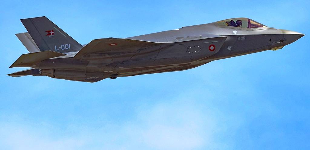 4 μαχητικά αεροσκάφη F-35 παραδόθηκαν στη Δανία – Η Κοπεγχάγη θα δώσει F-16 στην Ουκρανία