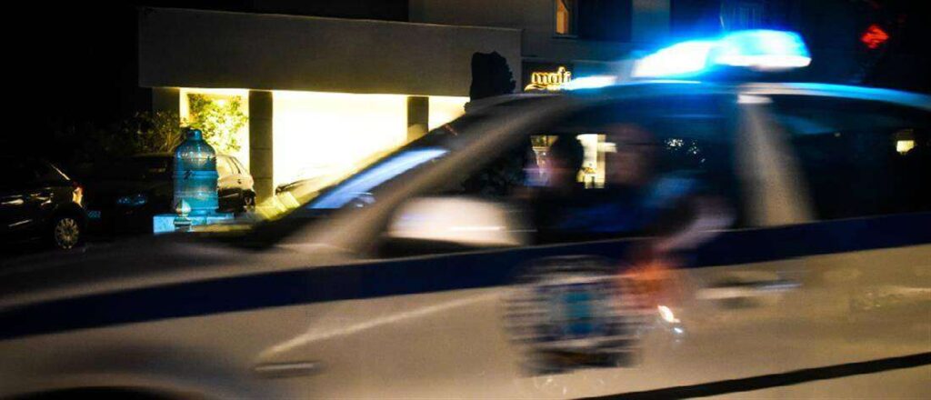 Ανταλλαγή πυροβολισμών μεταξύ αστυνομικών και ληστών στο Αίγιο – Επιχείρησαν να διαρρήξουν ΑΤΜ