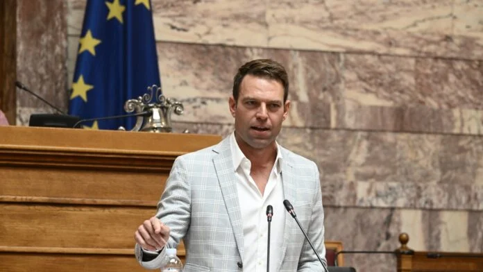 Στ. Κασσελάκης: Η πρώτη μεγάλη ρωγμή του καθεστώτος Μητσοτάκη