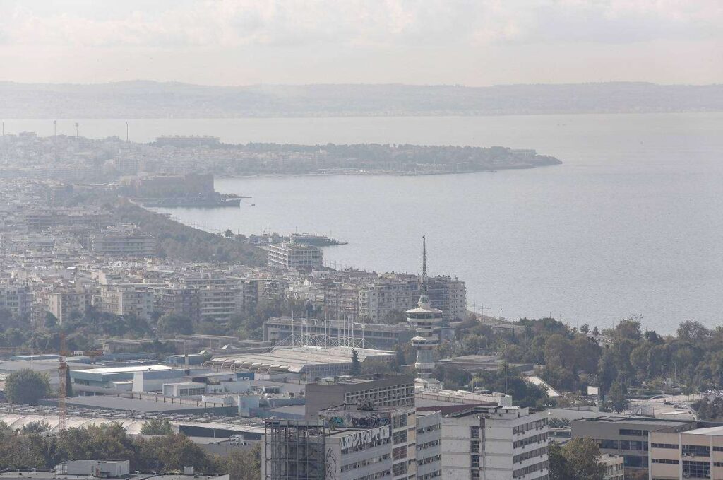 Ο καιρός σήμερα: Nεφώσεις και περιορισμένη ορατότητα