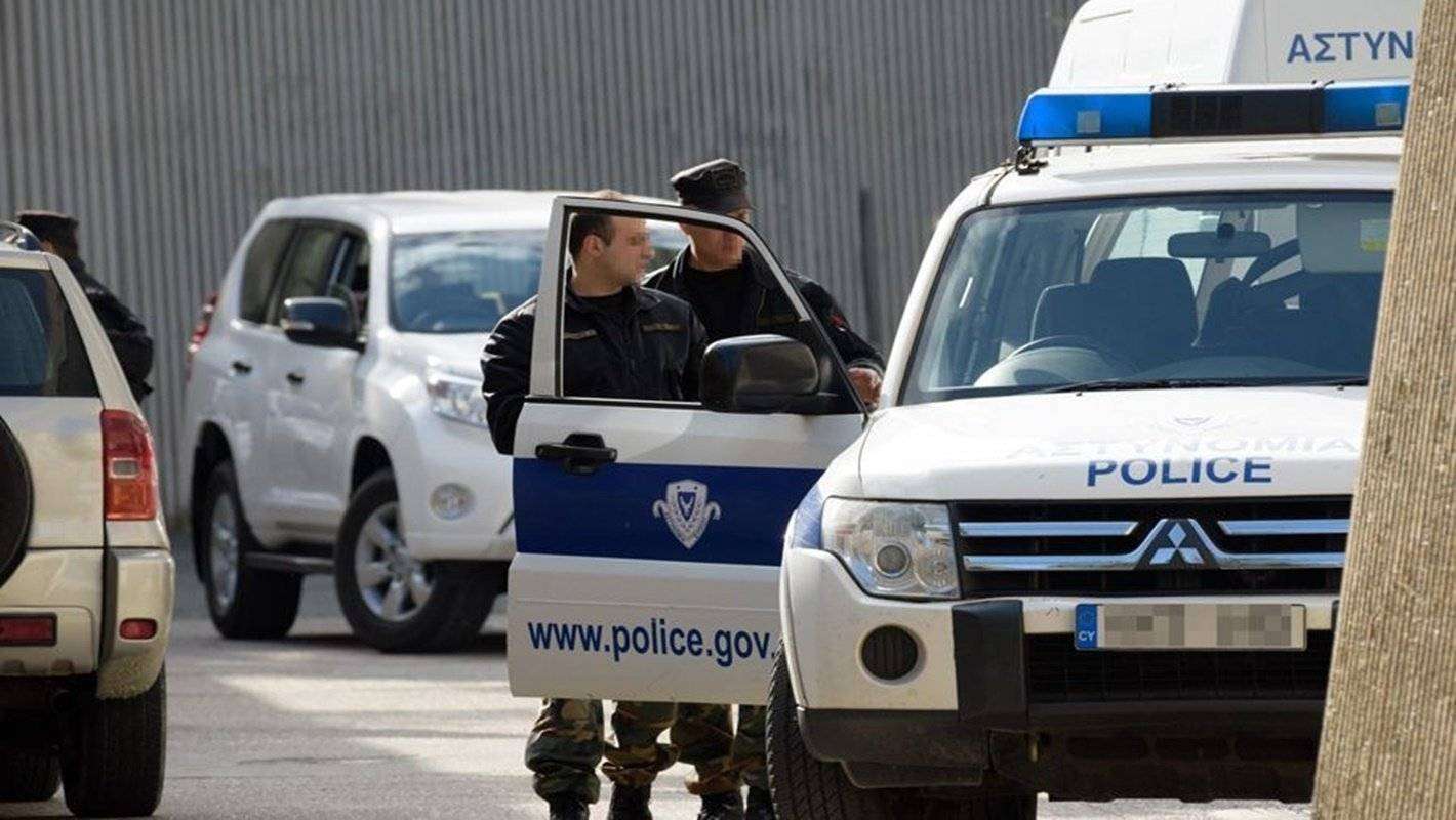 Κύπρος: Σύρος μπήκε σε τράπεζα στη Λευκωσία, τα έκανε «γυαλιά-καρφιά» και φώναξε «Αllahu Αkbar»