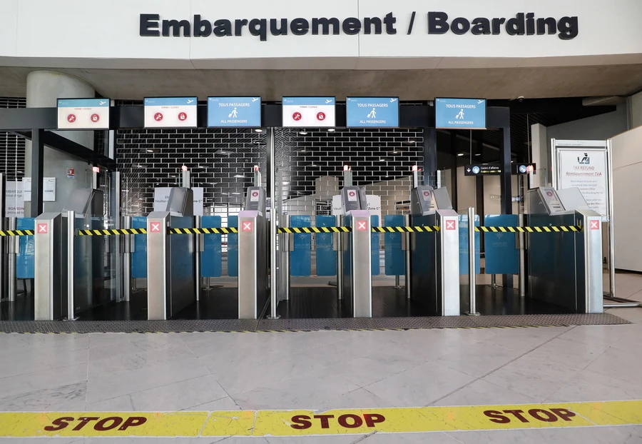 Χαμός στη Γαλλία:Εκκενώθηκαν οι Βερσαλλιών μετά από απειλή για βόμβα – Έκλεισαν και έξι αεροδρόμια