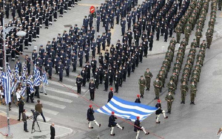 Δείτε ΖΩΝΤΑΝΑ τη μεγάλη στρατιωτική παρέλαση στη Θεσσαλονίκη για την 28η Οκτωβρίου