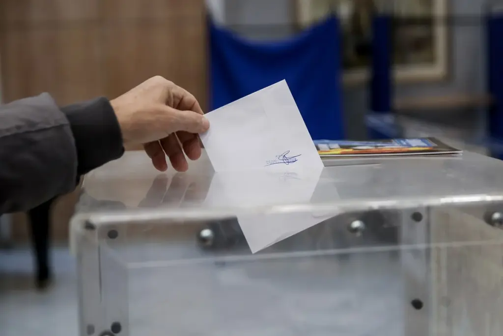 Οι νικητές του β’ γύρου στις έξι Περιφέρειες και στους 84 δήμους