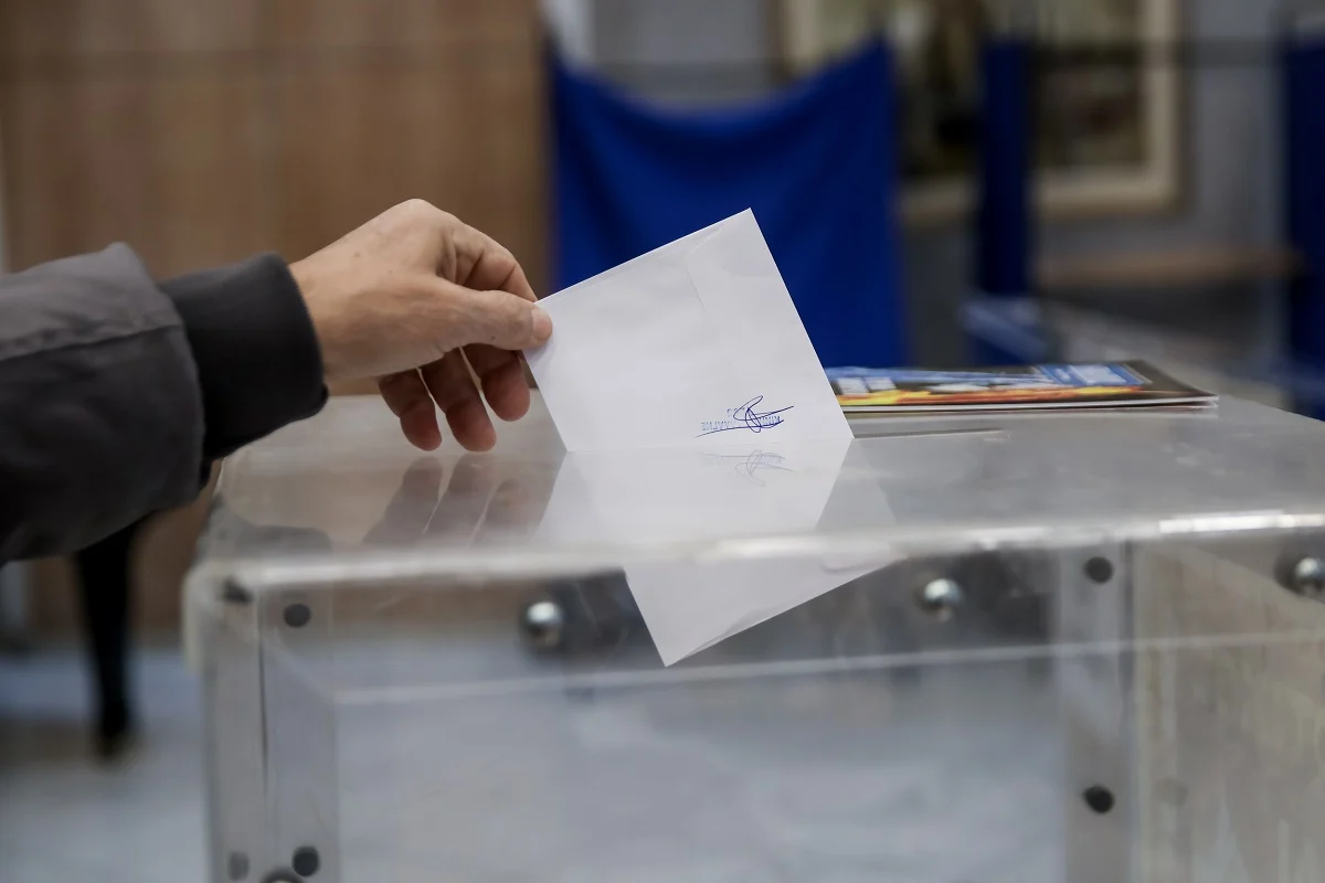 Οι νικητές του β’ γύρου στις έξι Περιφέρειες και στους 84 δήμους