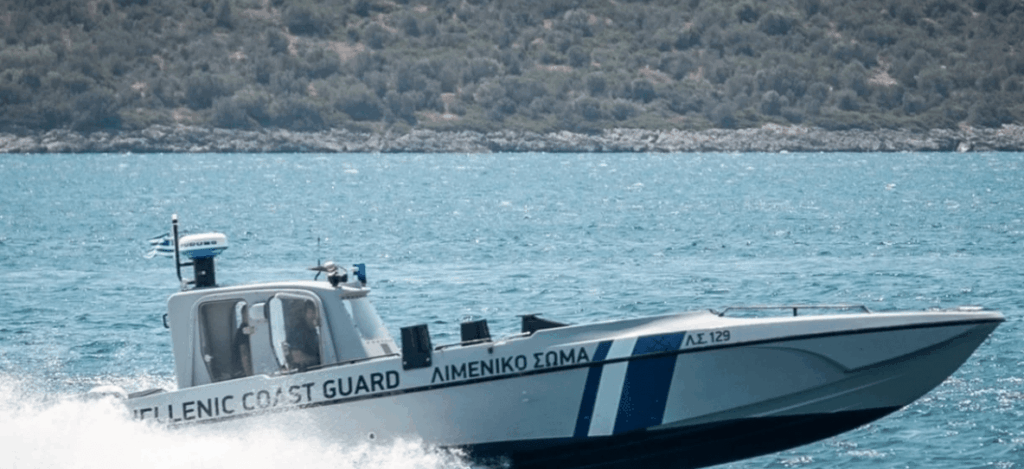 Σύγκρουση φορτηγών πλοίων δυτικά της Ικαρίας – Προσάραξη πλοίου με 68 επιβαίνοντες στους Φούρνους
