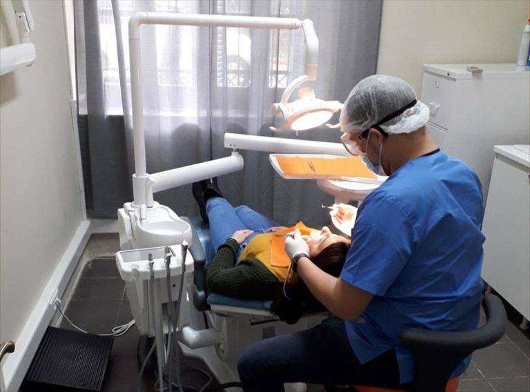 Ηλιούπολη: Συνελήφθη οδοντίατρος που διατηρούσε ιατρείο χωρίς άδεια