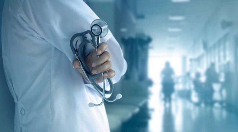 Σε 48ωρη απεργία από σήμερα οι νοσοκομειακοί γιατροί