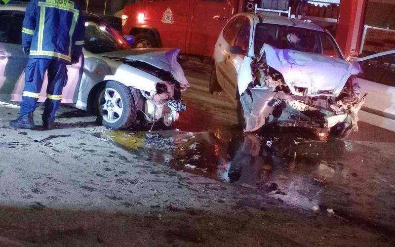 Θανατηφόρο τροχαίο τα ξημερώματα στη Περαία: Νεκρός 24χρονος, σε κρίσιμη κατάσταση δύο αδέρφια 23 ετών