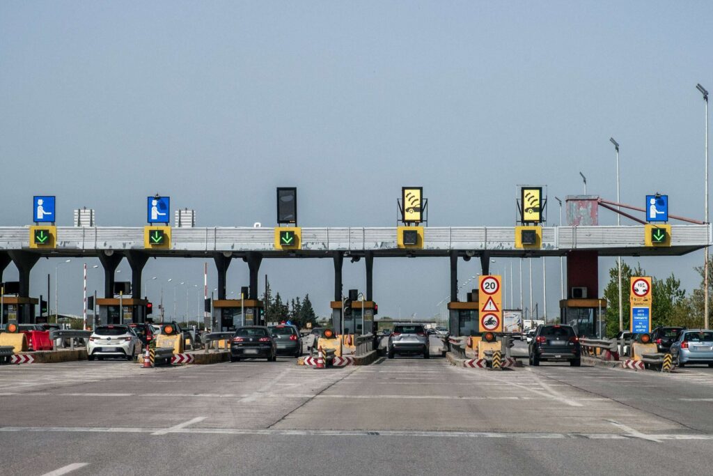 Γιατρός έσωσε παιδί από πνιγμό και του έστειλαν πρόστιμο επειδή δεν πλήρωσε διόδια