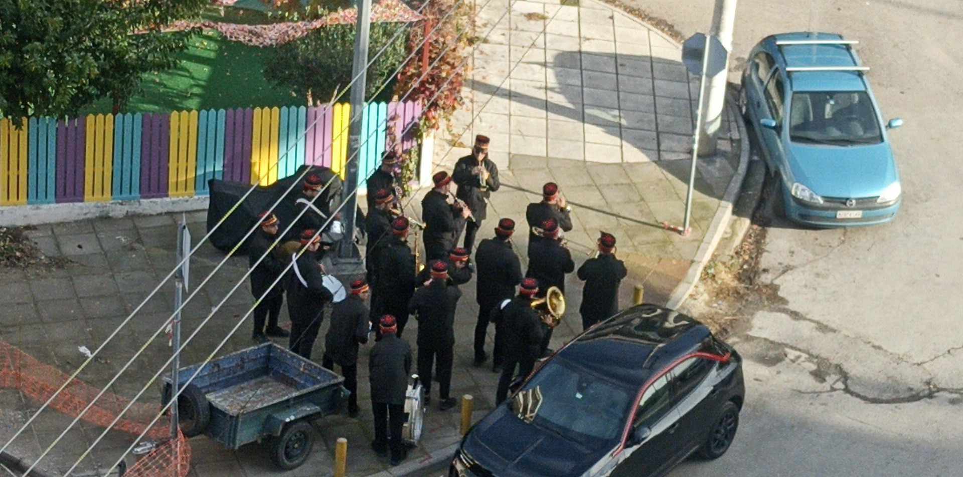 Κάλαντα και Χριστουγεννιάτικοι ήχοι στους δόμους της πόλης