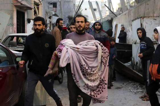 Μέση Ανατολή: Tο Ισραήλ εντείνει τις επιθέσεις στη Γάζα- Αυξάνεται ο αριθμός των νεκρών