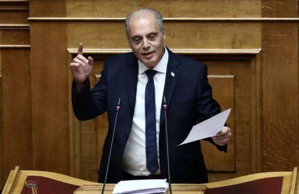 Κ. Βελόπουλος: “Mε αυτά που κάνει αυτή η κυβέρνηση, θα χαρακτηριστείτε εφιάλτες της ελληνικής ιστορίας. Εμείς θα είμαστε πάντα απέναντί σας. Θα είμαστε οι ερινύες σας”