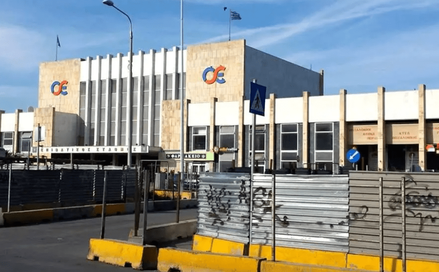 Θεσσαλονίκη: Απομακρύνεται το εργοτάξιο του Μετρό στο Σιδηροδρομικό Σταθμό – «Ανάσα» για τους οδηγούς η δεξιά λωρίδα που δίνεται από σήμερα στην κυκλοφορία