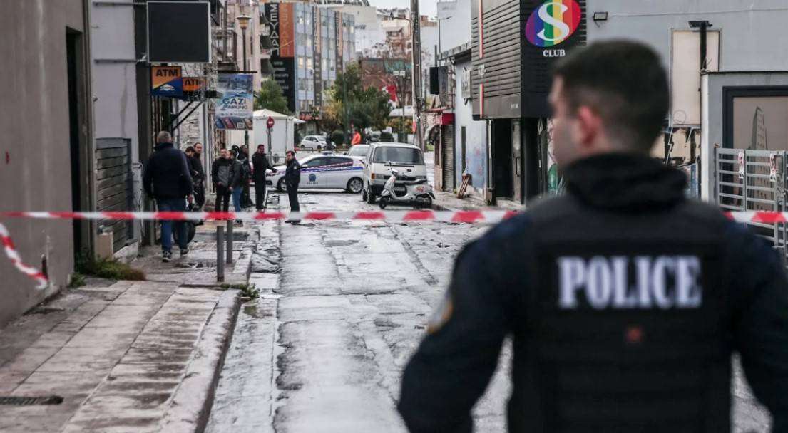 Ανατροπή στην υπόθεση με τους πυροβολισμούς στο Γκάζι - Προηγήθηκε άγριος καβγάς ανάμεσα στην παρέα των νεαρών και τους επιβάτες του μαύρου τζιπ