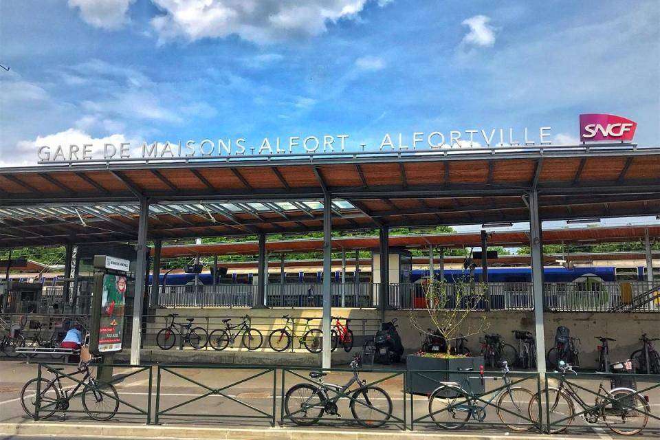 Πατέρας κατακρεούργησε τα τρία κοριτσάκια του. Σοκαρισμένοι από την βιαιότητα οι αστυνομικοί που τα βρήκαν