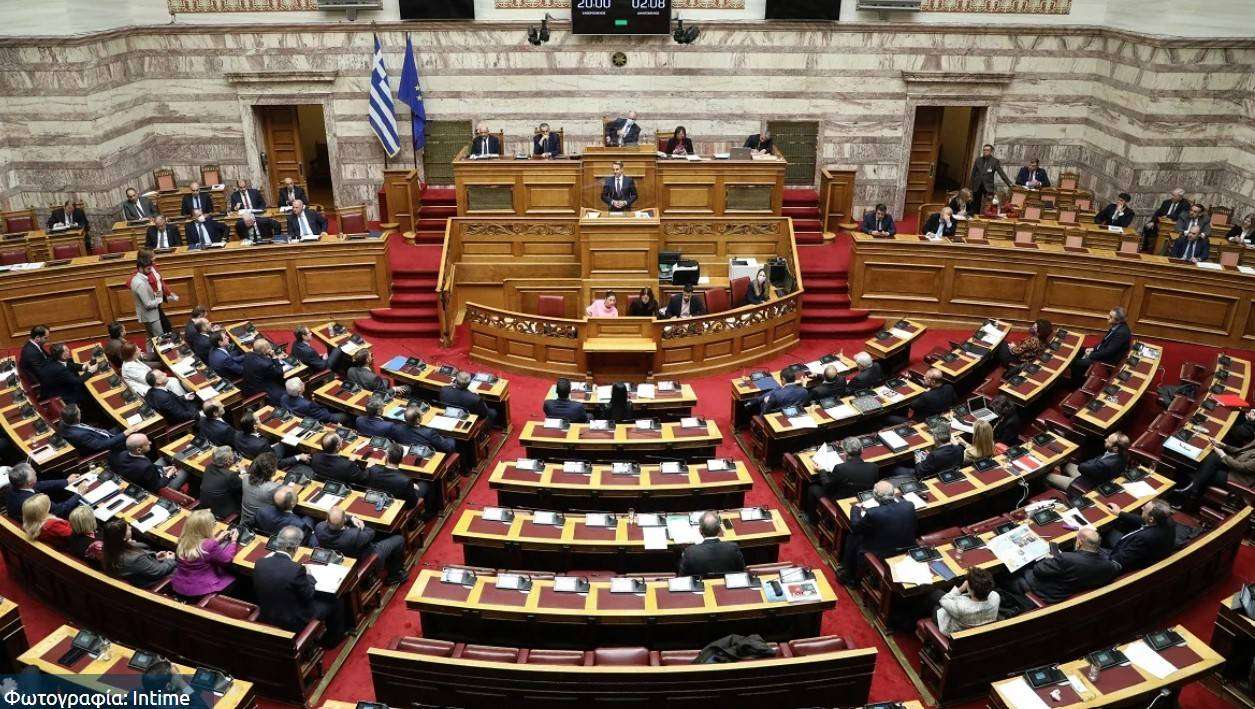 Προϋπολογισμός 2024: Υπερψηφίστηκε από τη Βουλή με 158 «ναι» - Σε υψηλούς τόνους η αντιπαράθεση των πολιτικών αρχηγών