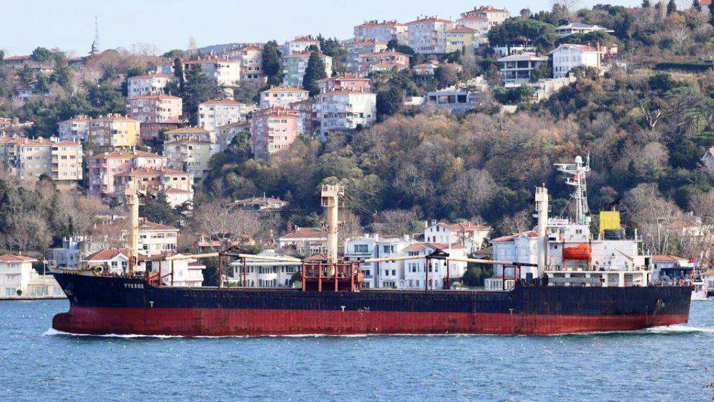 Δύο Έλληνες ναυτικοί τραυματίες από έκρηξη κοντά σε φορτηγό πλοίο στη Μαύρη Θάλασσα