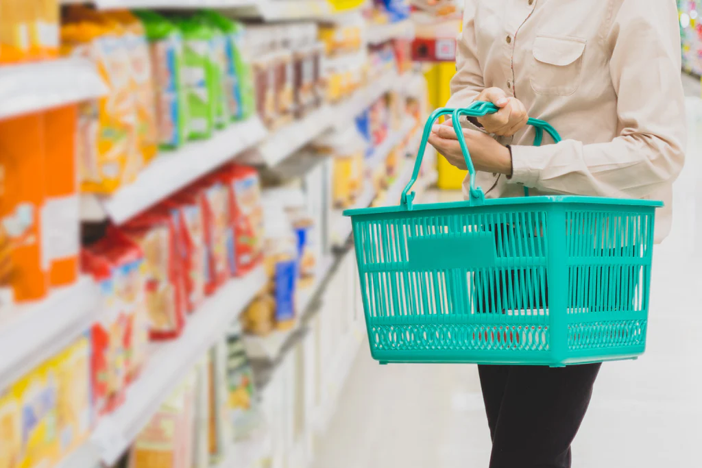 Στο 3,5% αυξήθηκε ο πληθωρισμός τον Δεκέμβριο – Πρωταθλητής ανατιμήσεων του 2023 το ελαιόλαδο με 58,5%