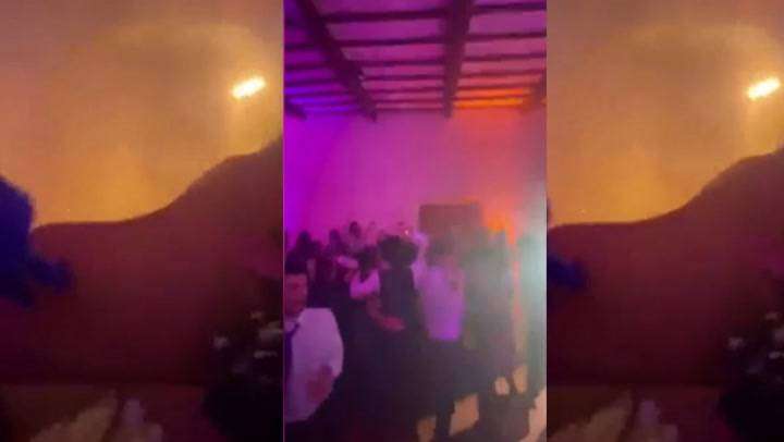 Χάος σε γαμήλιο πάρτι – Καλεσμένοι βρέθηκαν στο… κενό ενώ χόρευαν