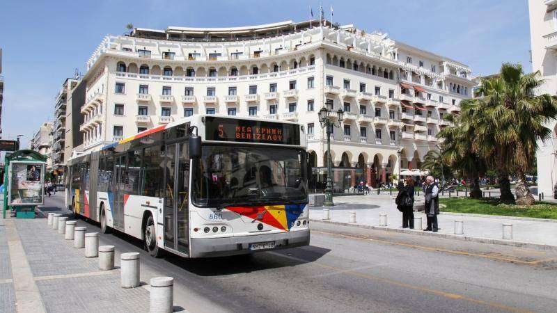 ΟΑΣΘ : Τιμόνι πιάνουν από σήμερα 75 νέοι οδηγοί – Δείτε ποιες γραμμές θα ενισχυθούν με νέα λεωφορεία