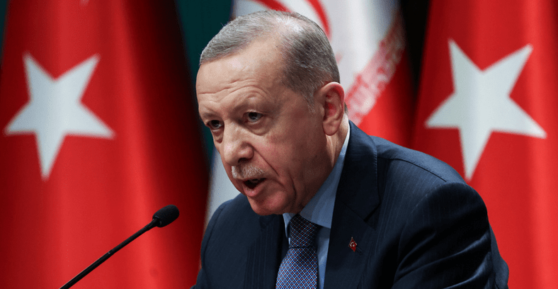 Πρόκληση Ερντογάν μετά τα F-16: «Ο αγώνας δεν τελείωσε ρίχνοντας τον εχθρό στην θάλασσα στη Σμύρνη»