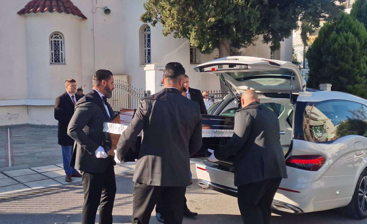 Tελευταίο αντίο σήμερα στη Γεωργία - Τραγική φιγούρα η 13χρονη κόρη της