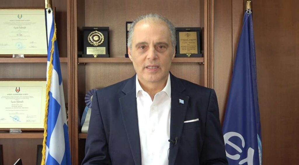 Κυριάκος Βελόπουλος: «Ντροπή στον υπουργό, ντροπή στη Νέα Δημοκρατία που ανήρτησαν τιμοκατάλογο χειρουργικών επεμβάσεων, από 300 ευρώ μέχρι 2.000 ευρώ»