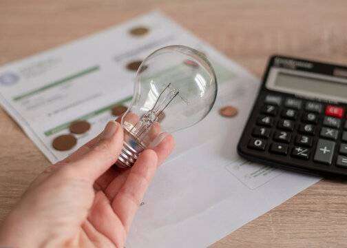 Ηλεκτρικό ρεύμα: Από 11 λεπτά η κιλοβατώρα στα πράσινα τιμολόγια Φεβρουαρίου – Δείτε τις τιμές