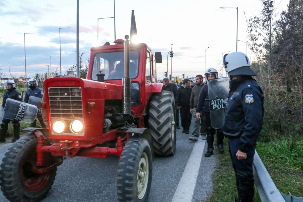 Αγροτικές κινητοποιήσεις: Σήμερα στη Νίκαια, θα αποφασιστεί η συνέχιση ή το τέλος του αγώνα