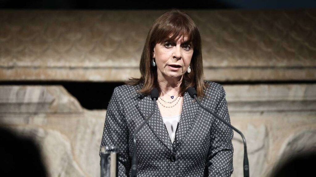 Σακελλαροπούλου: “Η τραγωδία των Τεμπών πληγώνει και θυμώνει την κοινωνία”