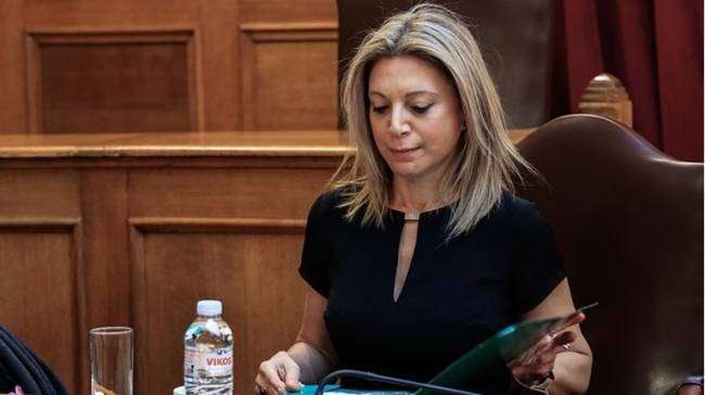 Τέμπη – Μαρία Καρυστιανού: Ξεπέρασε τις 300.000 υπογραφές η πρωτοβουλία της για άρση ατιμωρησίας των υπευθύνων – Η συλλογή των υπογραφών συνεχίζεται